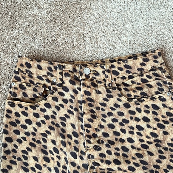 WeWoreWhat Leopard Split Hem Pants - Picture 4 of 10